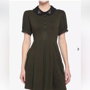 Hot Topic Forest Green Embroidered Collar Dress size M